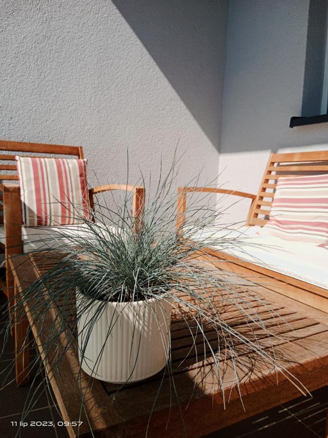 Apartament Na Zielonej Z Tarasem Piła Exterior foto